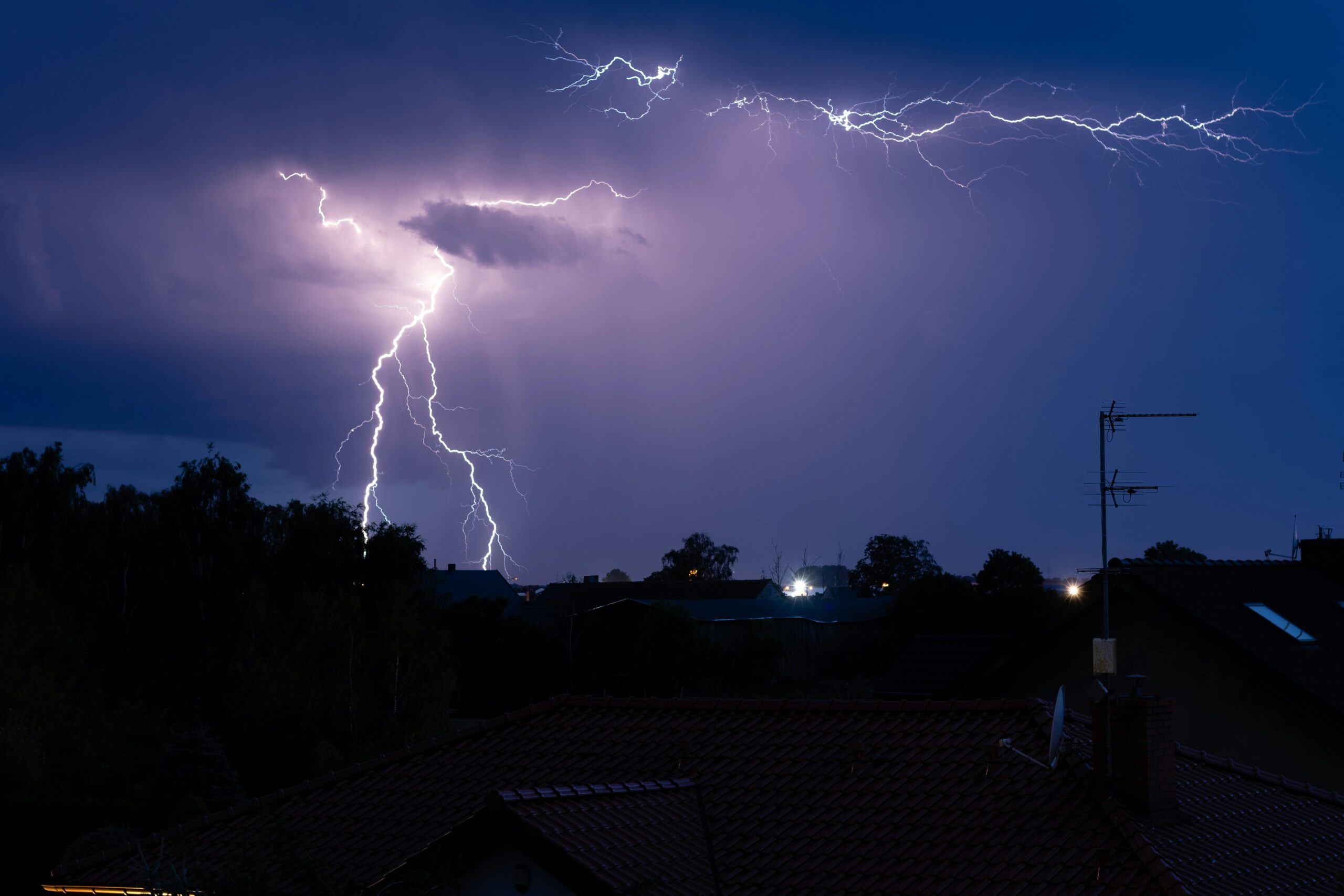 Emergency Roofing in Edinburgh